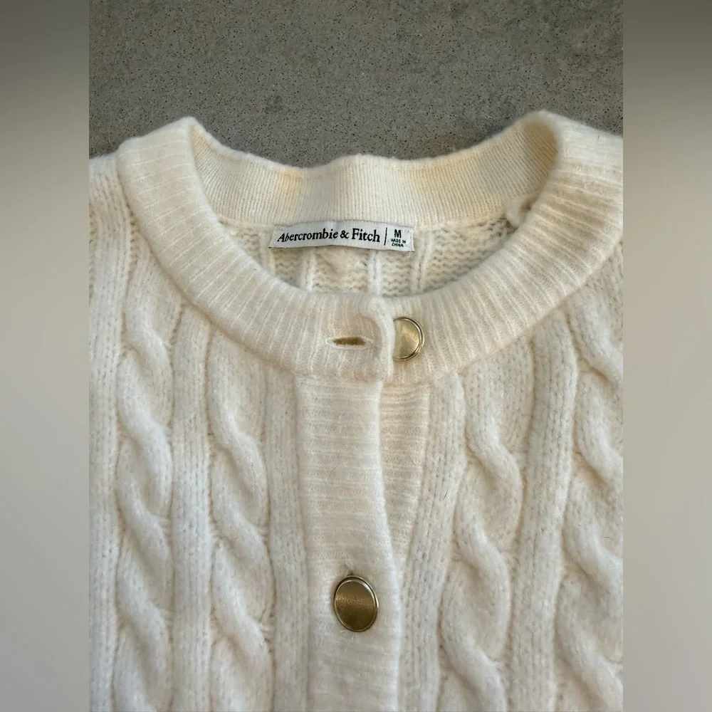 Abercrombie & Fitch Cream Cable Knit Cardigan - Picture 3 of 3